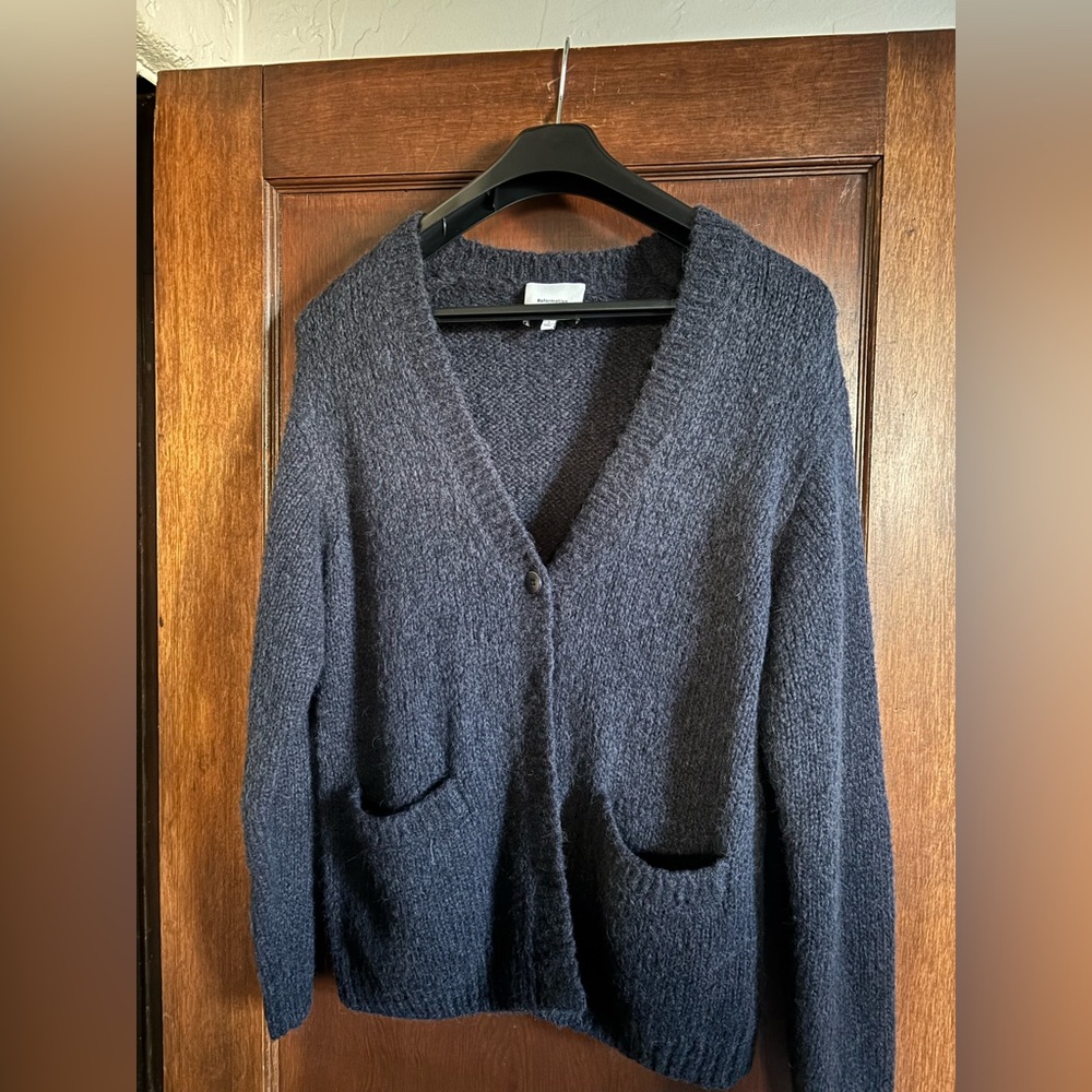 Reformation Lue
Boyfriend Cardigan Blue -
Size S - Picture 7 of 10